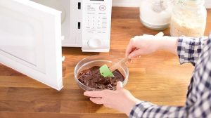 How to melt baker’s chocolate in microwave